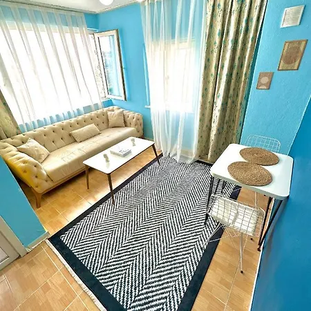 3 Katli Komple Bina 10 Kisilik Apartment Istanbul