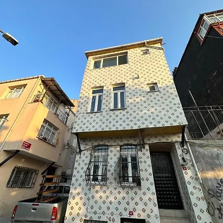 3 Katli Komple Bina 10 Kisilik Istanbul