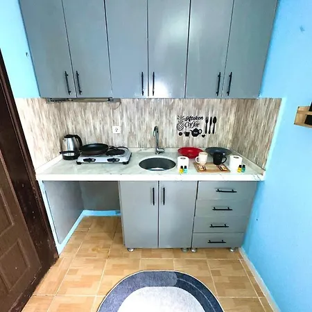3 Katli Komple Bina 10 Kisilik Apartment Istanbul