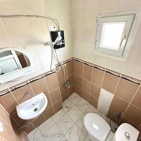 3 Katli Komple Bina 10 Kisilik Apartment