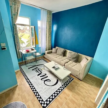 3 Katli Komple Bina 10 Kisilik Apartment *
