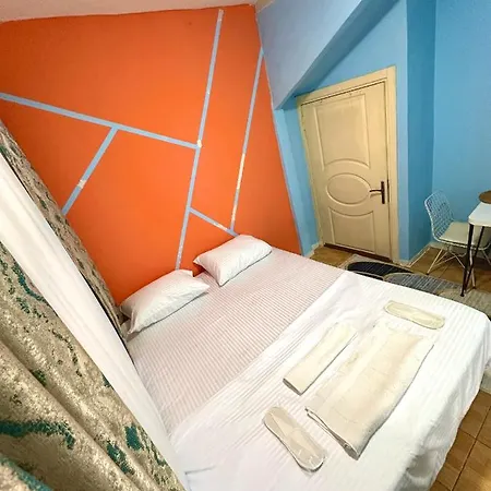 3 Katli Komple Bina 10 Kisilik Apartment Istanbul