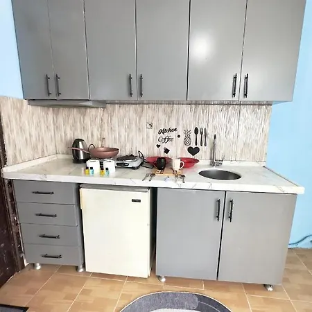 3 Katli Komple Bina 10 Kisilik Apartamento